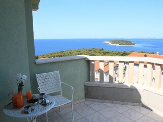 Holiday house Grebastica Features 29