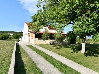 Ferienhaus Hrvace Außenaufnahme 5