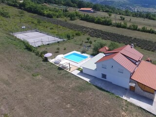 Ferienhaus Hrvace Außenaufnahme 9