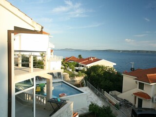 Holiday house Okrug Donji Features 2