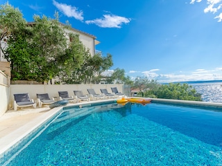 Holiday house Okrug Donji Features 5