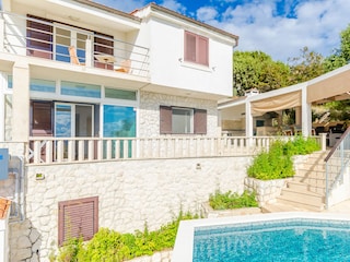 Holiday house Okrug Donji Features 7