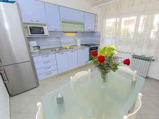 Apartment Okrug Gornji Features 8