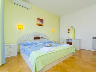 Apartment Okrug Gornji Features 9