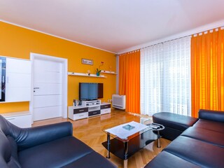Apartment Okrug Gornji Features 15