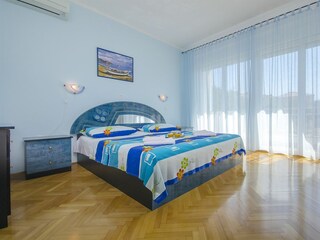 Apartment Okrug Gornji Features 26