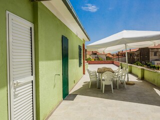 Apartment Kaštel Stari Features 14