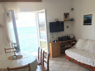 Apartment Slatine Features 12