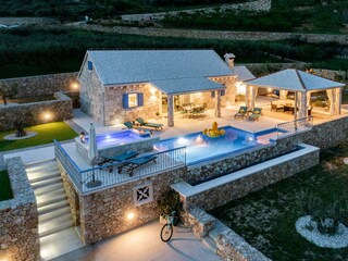 Holiday house Bol Features 30