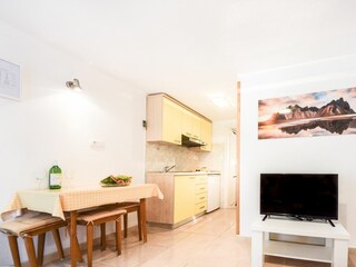 Apartment Povlja Features 4