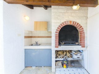 Apartment Arbanija Features 1