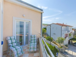 Apartment Arbanija Features 9