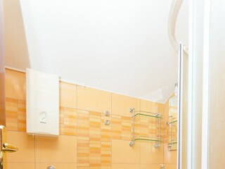 Apartment Arbanija Ausstattung 17