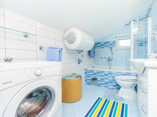 Apartment Arbanija Ausstattung 19