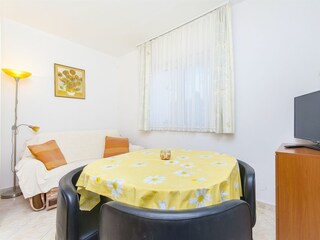 Apartment Arbanija Ausstattung 1