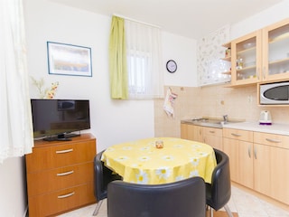 Apartment Arbanija Ausstattung 3