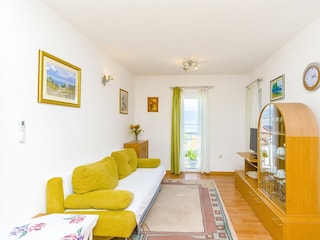 Apartment Arbanija Features 3