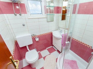 Apartment Arbanija Ausstattung 7