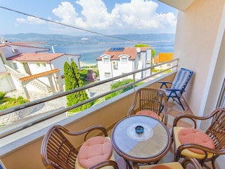 Apartment Arbanija Ausstattung 9