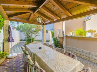 Apartment Arbanija Ausstattung 14