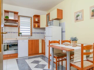 Apartment Okrug Gornji Features 38