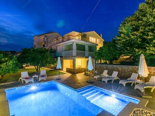 Apartment Okrug Gornji Features 12