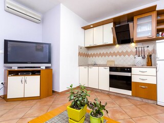Apartment Okrug Gornji Features 7
