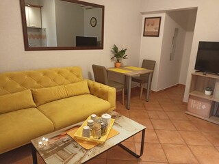 Apartment Okrug Gornji Features 35