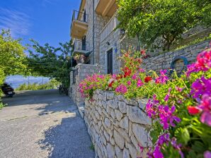 Apartments Neppa - Postira - image1