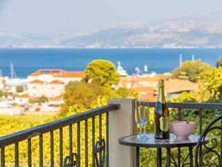 Apartment Postira Features 18
