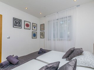 Apartment Duće Features 25