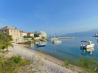 Holiday house Postira Environment 20