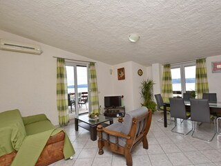 Apartment Duće Features 26