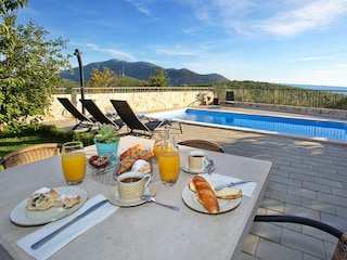 Holiday house Gata Features 17