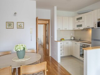 Apartment Promajna Features 14