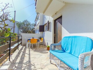 Apartment Okrug Gornji Features 14