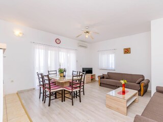 Apartment Seget Donji Features 9