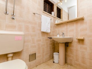 Apartment Okrug Donji Features 3