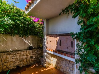 Apartment Okrug Donji Features 7