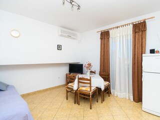 Apartment Brodarica Features 13