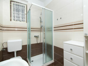 Apartments Čaće - Brodarica - image1
