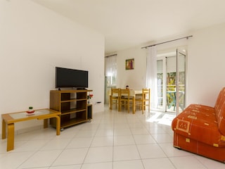 Apartment Arbanija Features 6