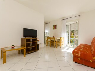 Apartment Arbanija Ausstattung 6