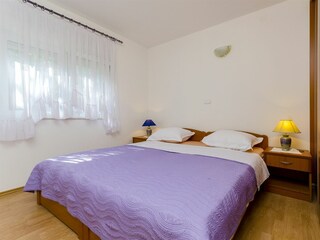 Apartment Arbanija Ausstattung 12