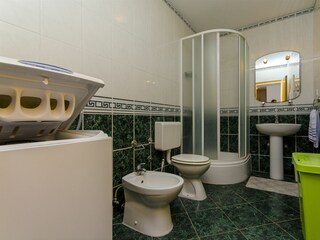 Apartment Arbanija Ausstattung 15