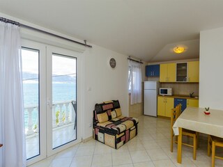 Apartment Arbanija Ausstattung 14