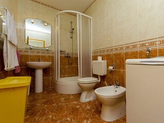 Apartment Arbanija Features 14