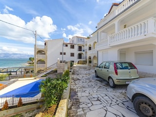 Apartment Arbanija Features 13