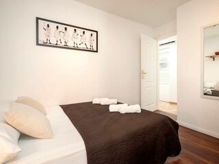 Holiday house Stari Grad Features 25