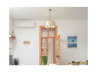 Holiday house Stari Grad Features 34